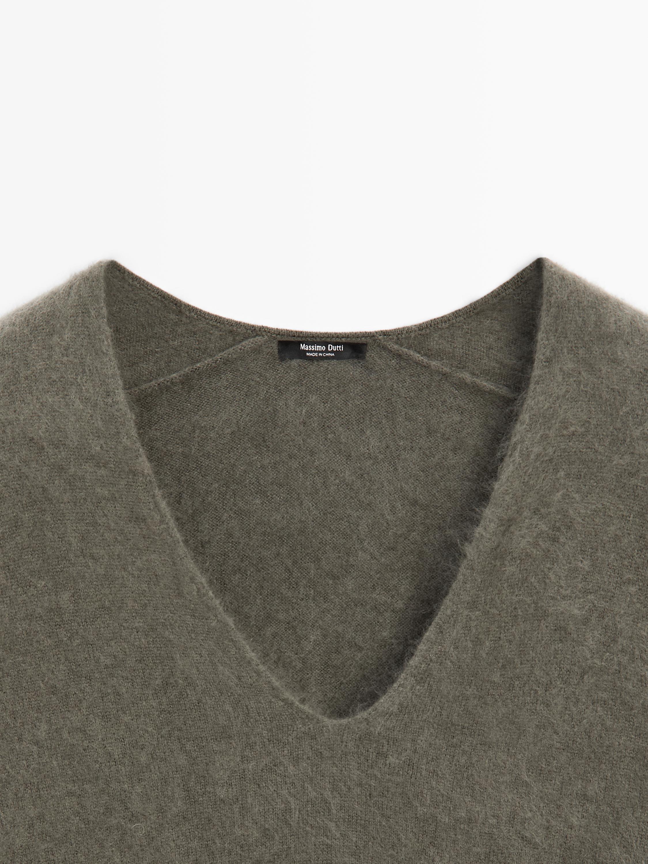 Wool and cashmere V-neck knit sweater